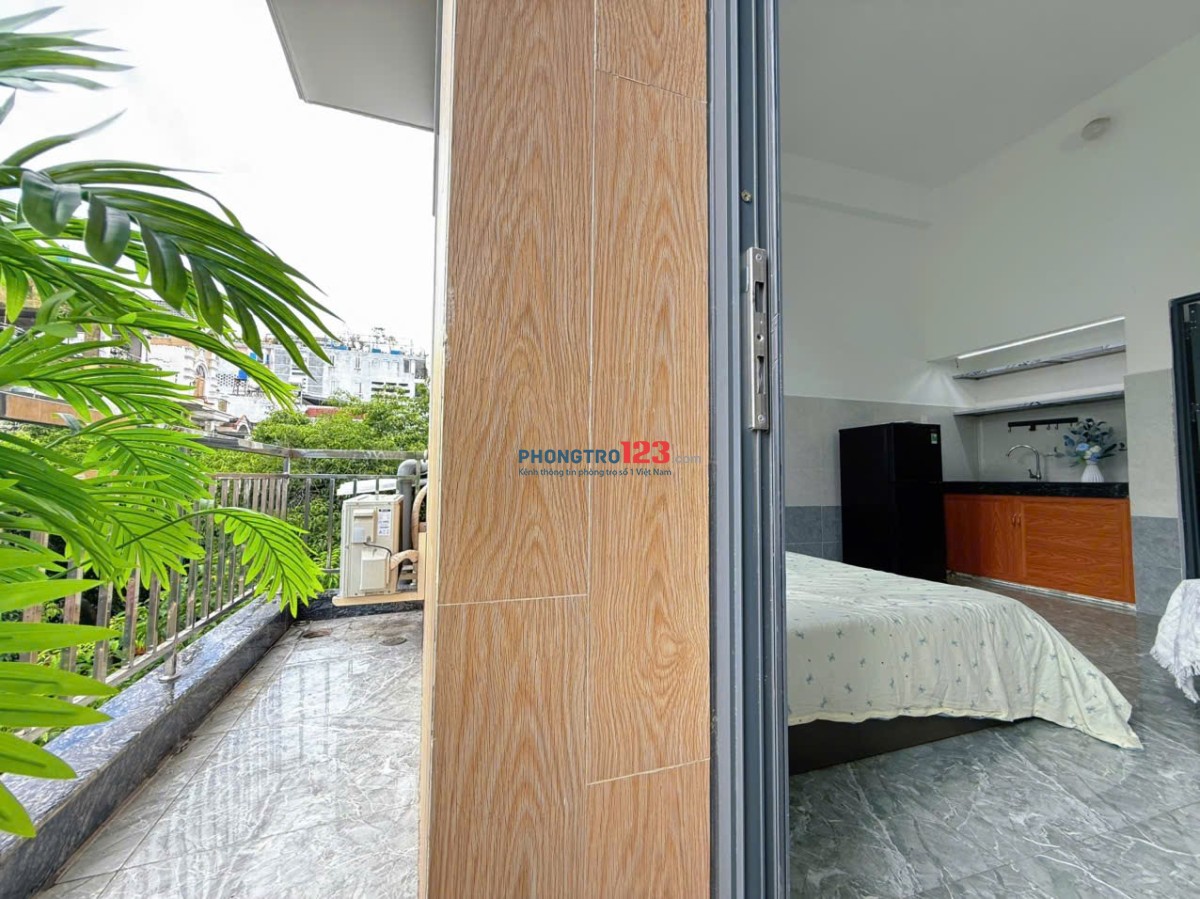 Studio có ban công thoáng mát – Nhất Chi Mai, P13, Tân Bình gần sân bay Tân Sơn Nhất, Etown Cộng Hòa
