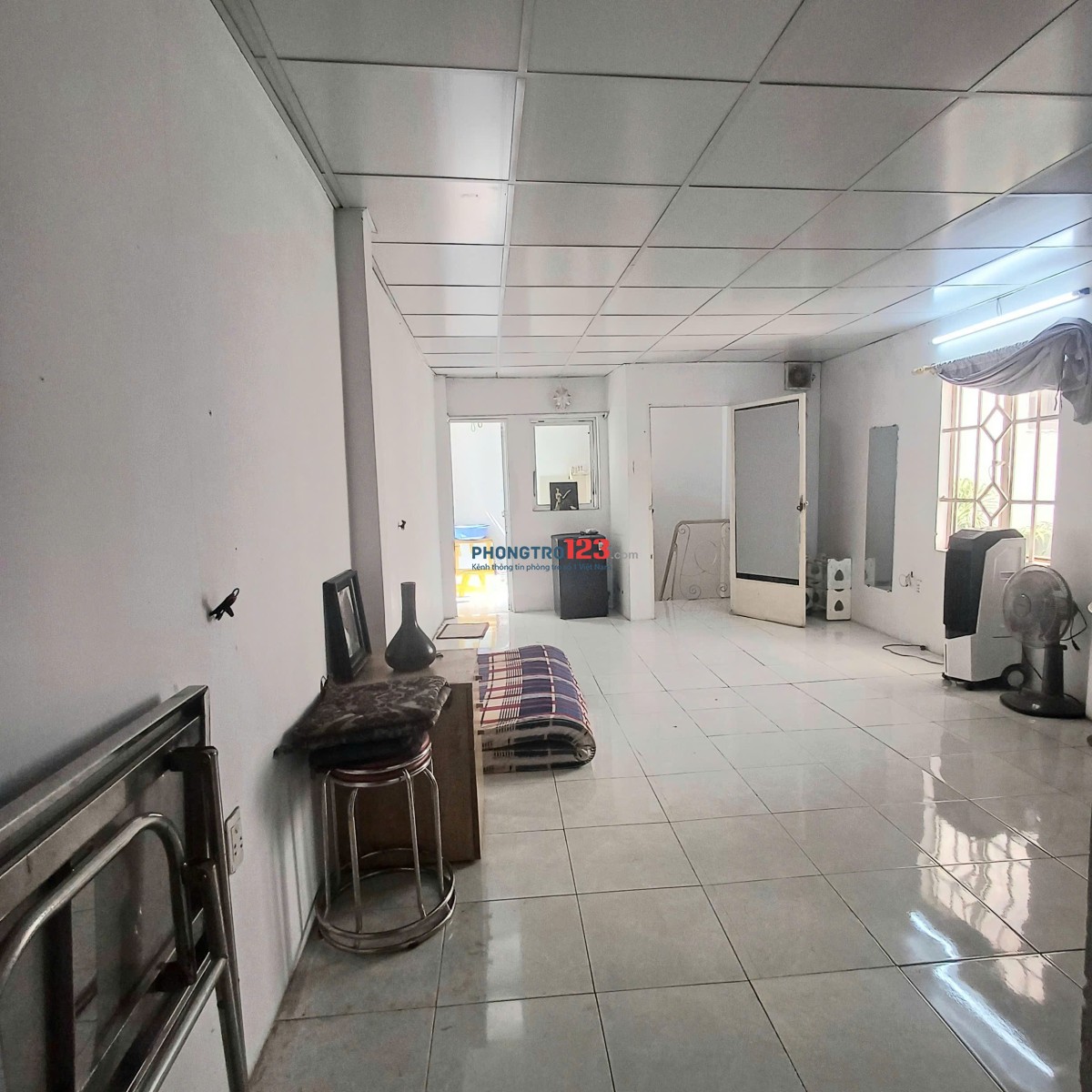 Cho Thuê 1PN 40m2 - Ban Công - Bùi Đình Túy - Chỉ Tính Điện Và Nước