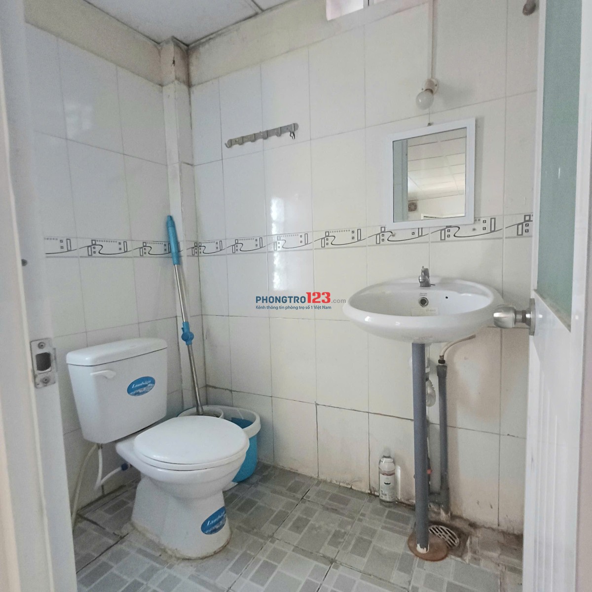 Cho Thuê 1PN 40m2 - Ban Công - Bùi Đình Túy - Chỉ Tính Điện Và Nước
