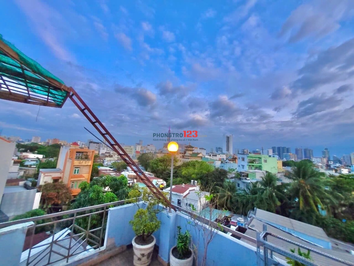 PHÒNG CHO THUÊ BAN CÔNG SIÊU RỘNG, FULL NỘI THẤT_TRUNG TÂM BÌNH THẠNH GẦN NGÃ TƯ HÀNG XANH