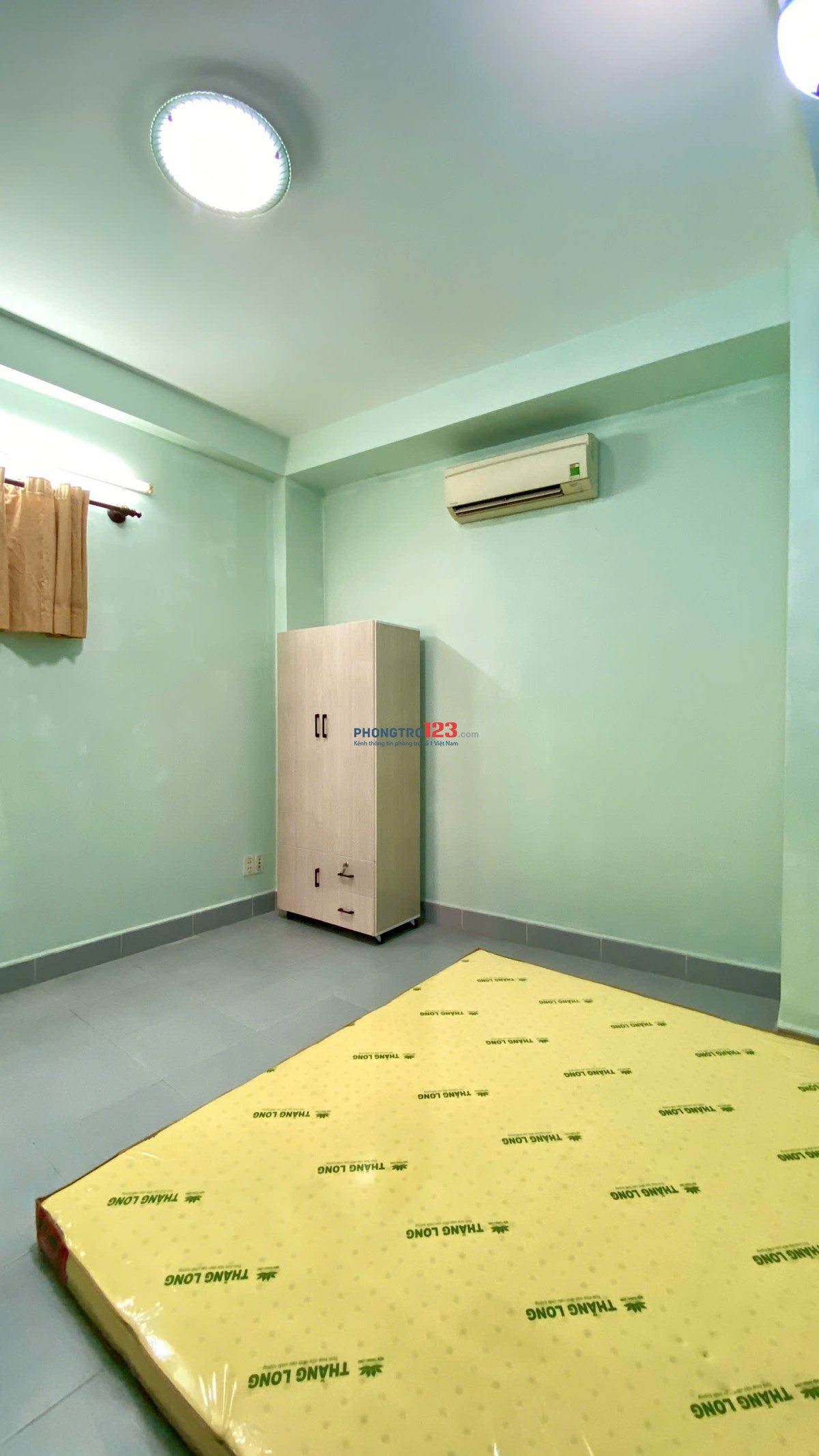 2 phòng ngủ ở được 4-5 bạn cách Bến Thành 1km
