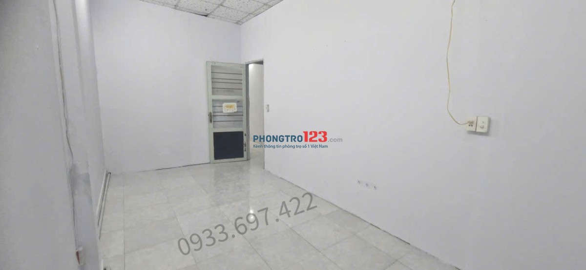 Cho thuê nhà nguyên căn 4x17, 1 trệt 1 gác suốt, Đường xe hơi 8m, Ngã Tư Ga.