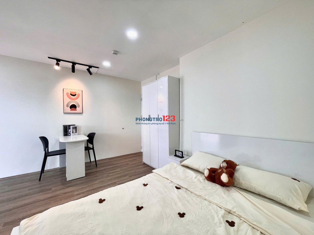 Cho thuê căn hộ mini tiện nghi, full nội thất mới 100%, phòng thoáng mát, sàn gỗ sang trọng, an ninh