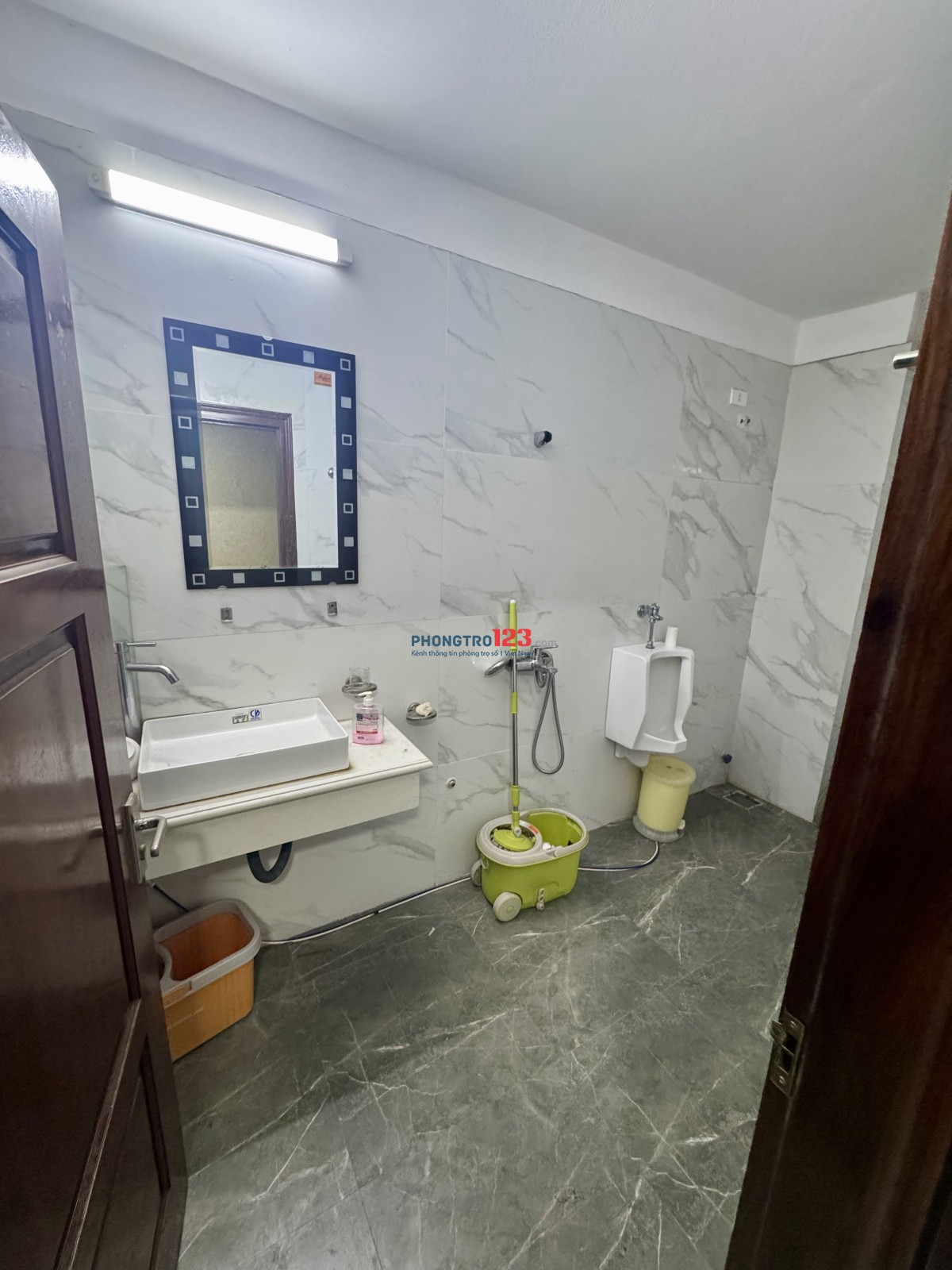 Cho thuê văn phòng 550m2 số 2F ngõ 264 Hoàng Văn Thái, Khương Đình, Hà Nội