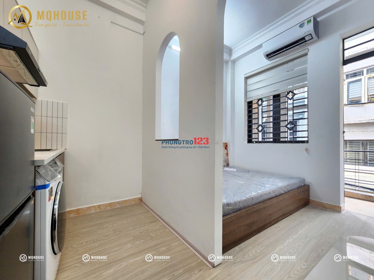 căn hộ dịch vụ full nội thất có ban công gần sân bay Tân Bình