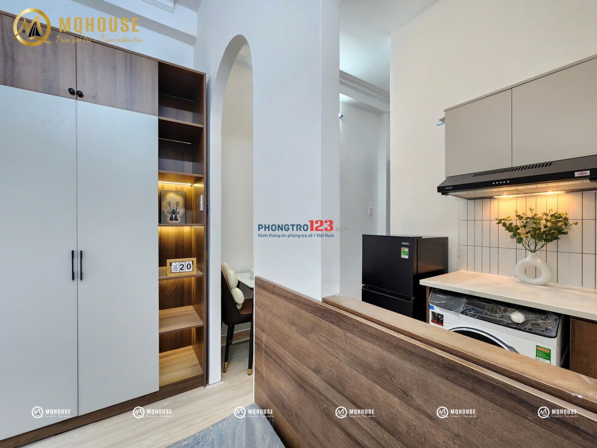 căn hộ dịch vụ full nội thất có ban công gần sân bay Tân Bình