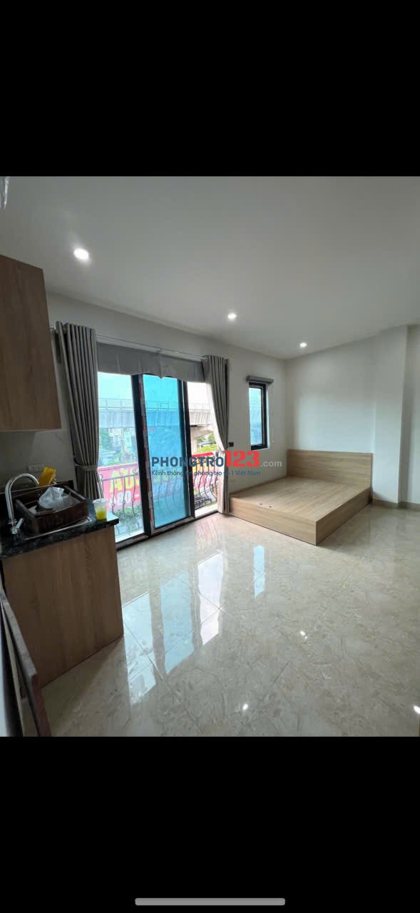 Phòng đầy đủ tiện nghi full nội thất.