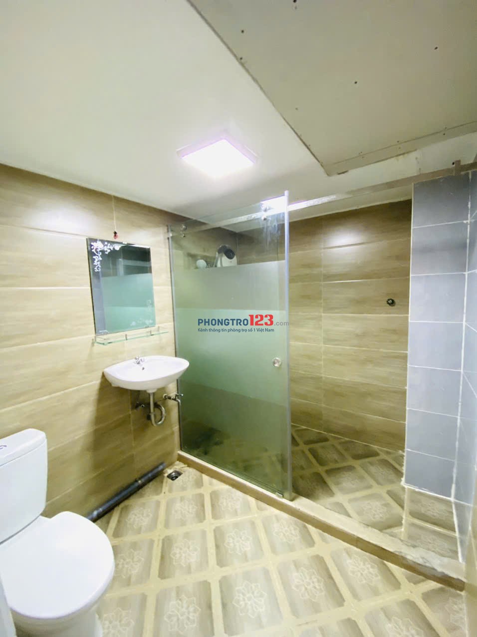 Cho thuê CĂN HỘ 1PN TÁCH BẾP - Có Ban Công Rộng Thoáng, Máy giặt riêng - Q. Bình Thạnh