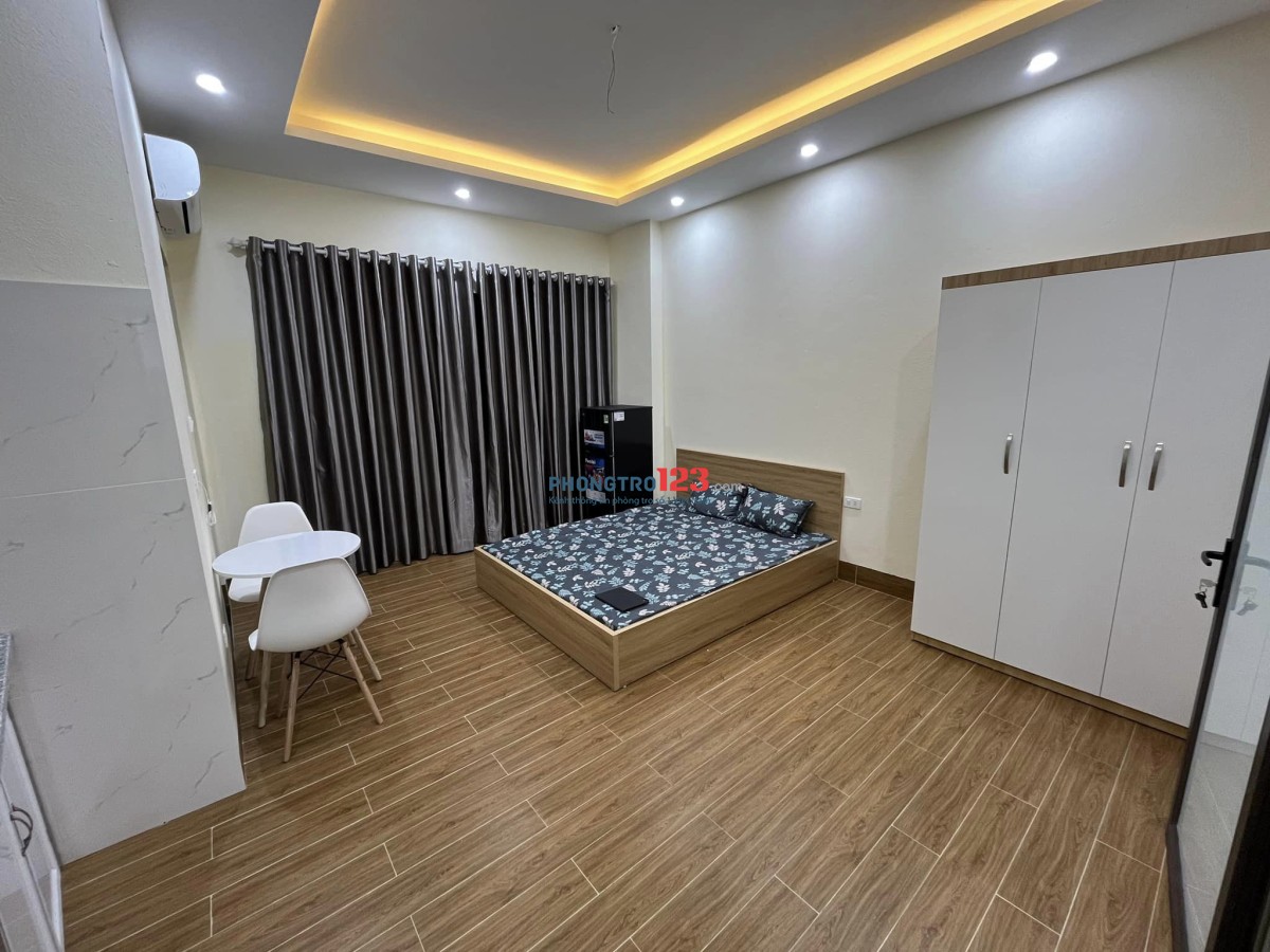 Cho thuê trọ 30m2 tách bếp full đồ hẻm xe hơi ban công rộng