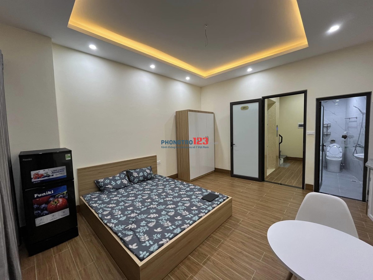 Cho thuê trọ 30m2 tách bếp full đồ hẻm xe hơi ban công rộng