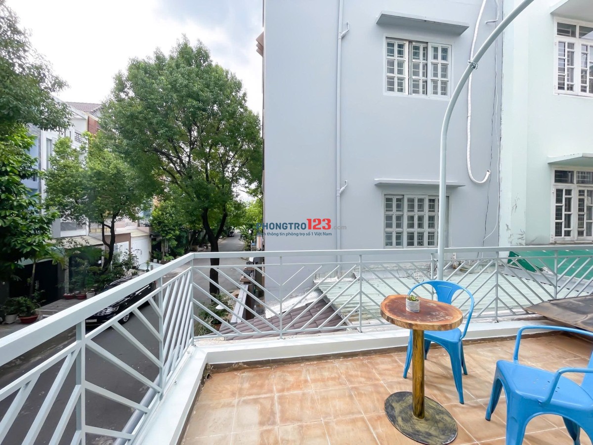 Cho Thuê Căn Hộ Studio full nt ngay mặt tiền, gần Cầu Kênh Tẻ, Lotte Mart, ĐH TDT, NTT, Luật Q4