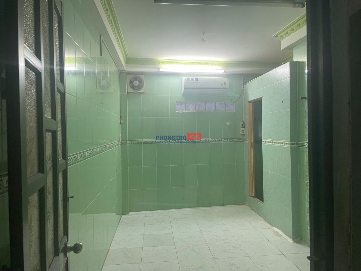 CHÍNH CHỦ CHO THUÊ PHÒNG TRỌ – 3,6 TRIỆU/THÁNG – GẦN CHỢ NHẬT TẢO & ĐH UEH