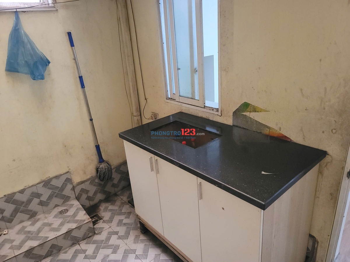 Cho thuê căn hộ tập thể Văn Chương