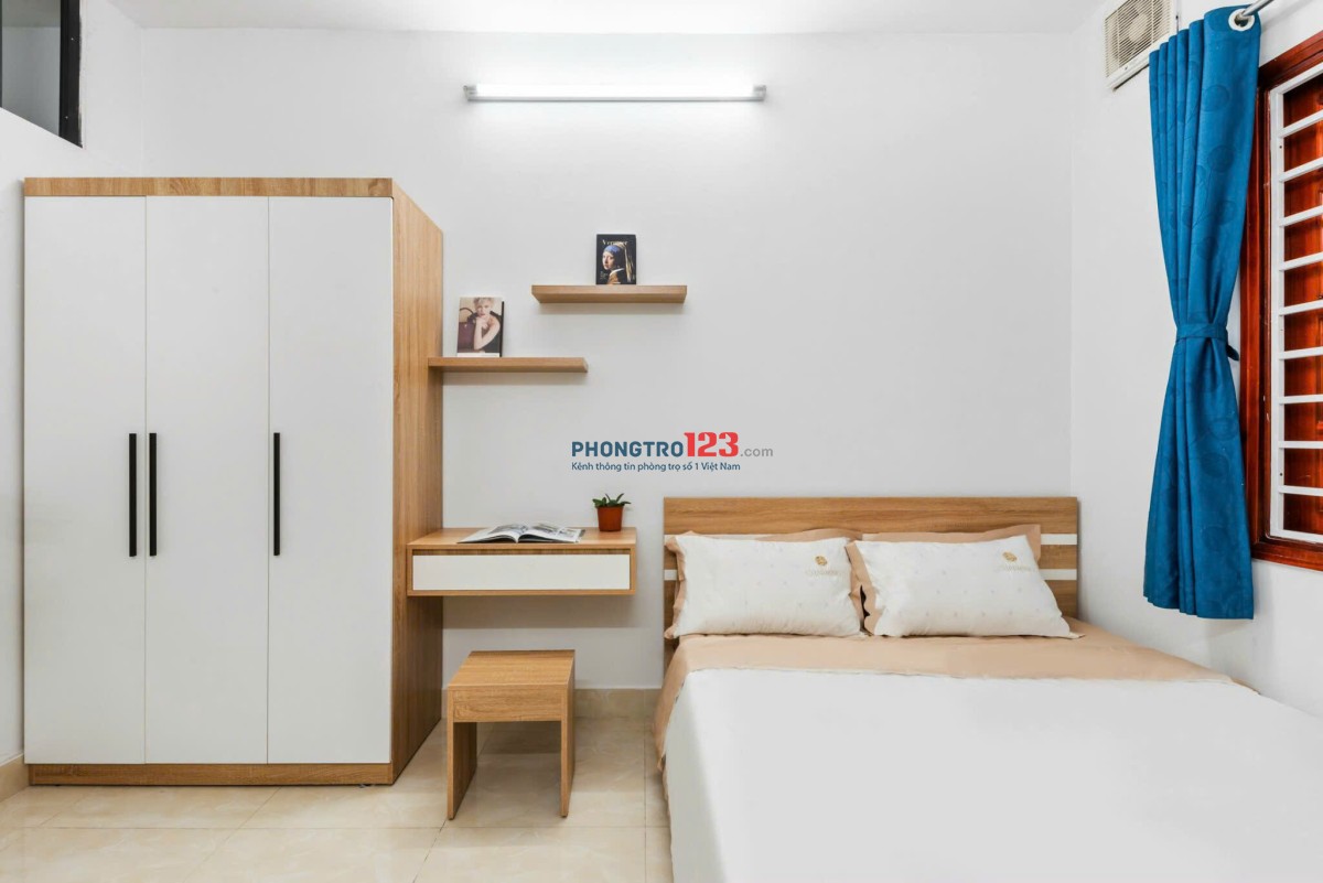 CHO THUÊ PHÒNG FULL NỘI THẤT BAN CÔNG VIEW LANDMARK ở bình thạnh giáp q3,q1 - lh: 0334998413