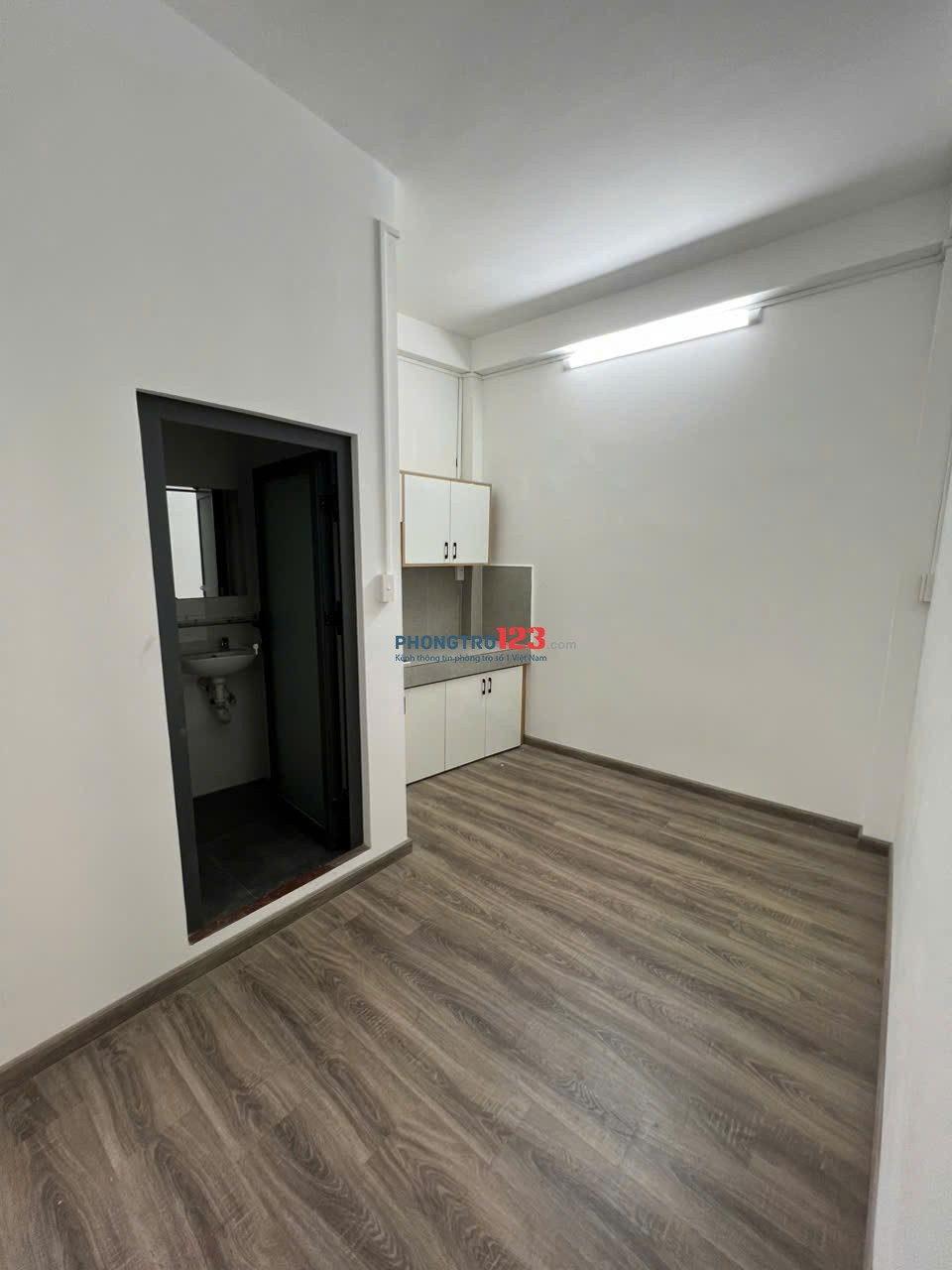 CHO THUÊ CĂN HỘ 60m2 - 2PN FULL NỘI THẤT – Ở LẠC LONG QUÂN