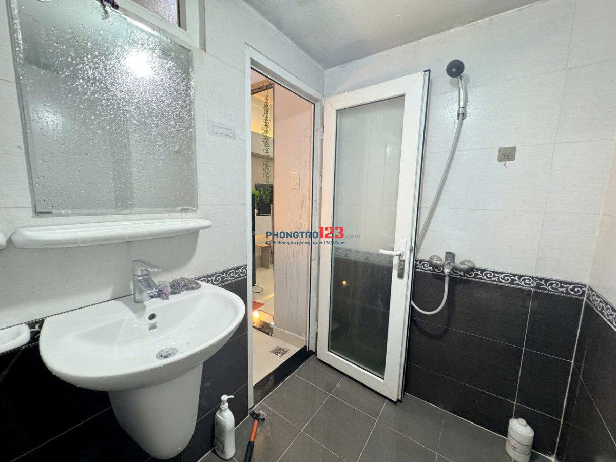 Phòng Studio Nguyễn Đình Khơi – Full Nội Thất, Giếng Trời Thoáng Mát , Có Máy Nước Nóng