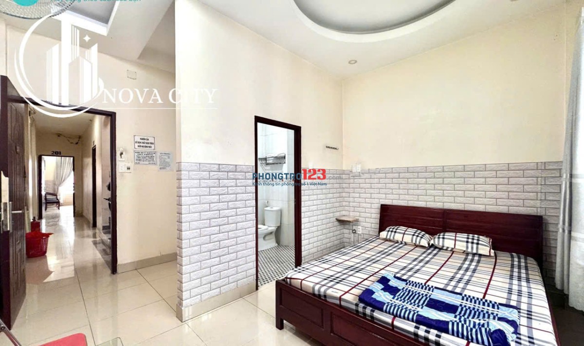 Dự án mới Ban công Cửa sổ Studio đa dạng mức giá