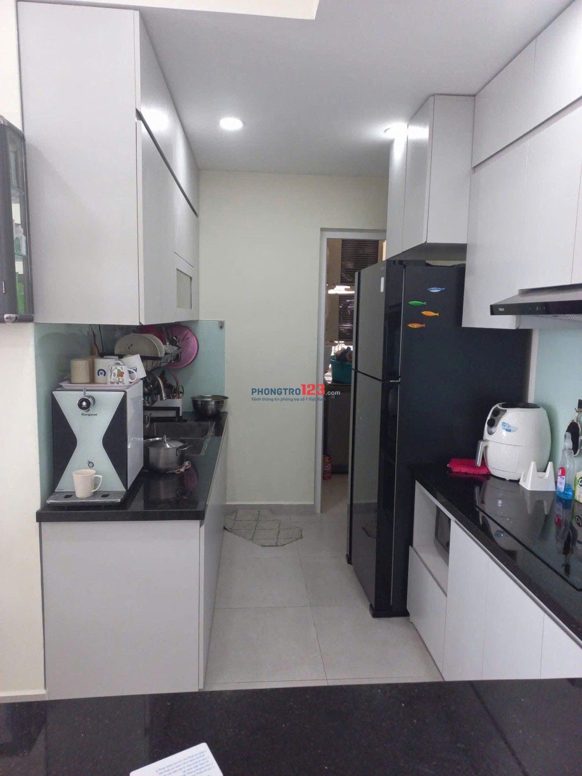 Chung cư Central Plaza , p3, Tân Bình: 77m2, 2PN, Tolet, Nội thất, 12tr5/th.