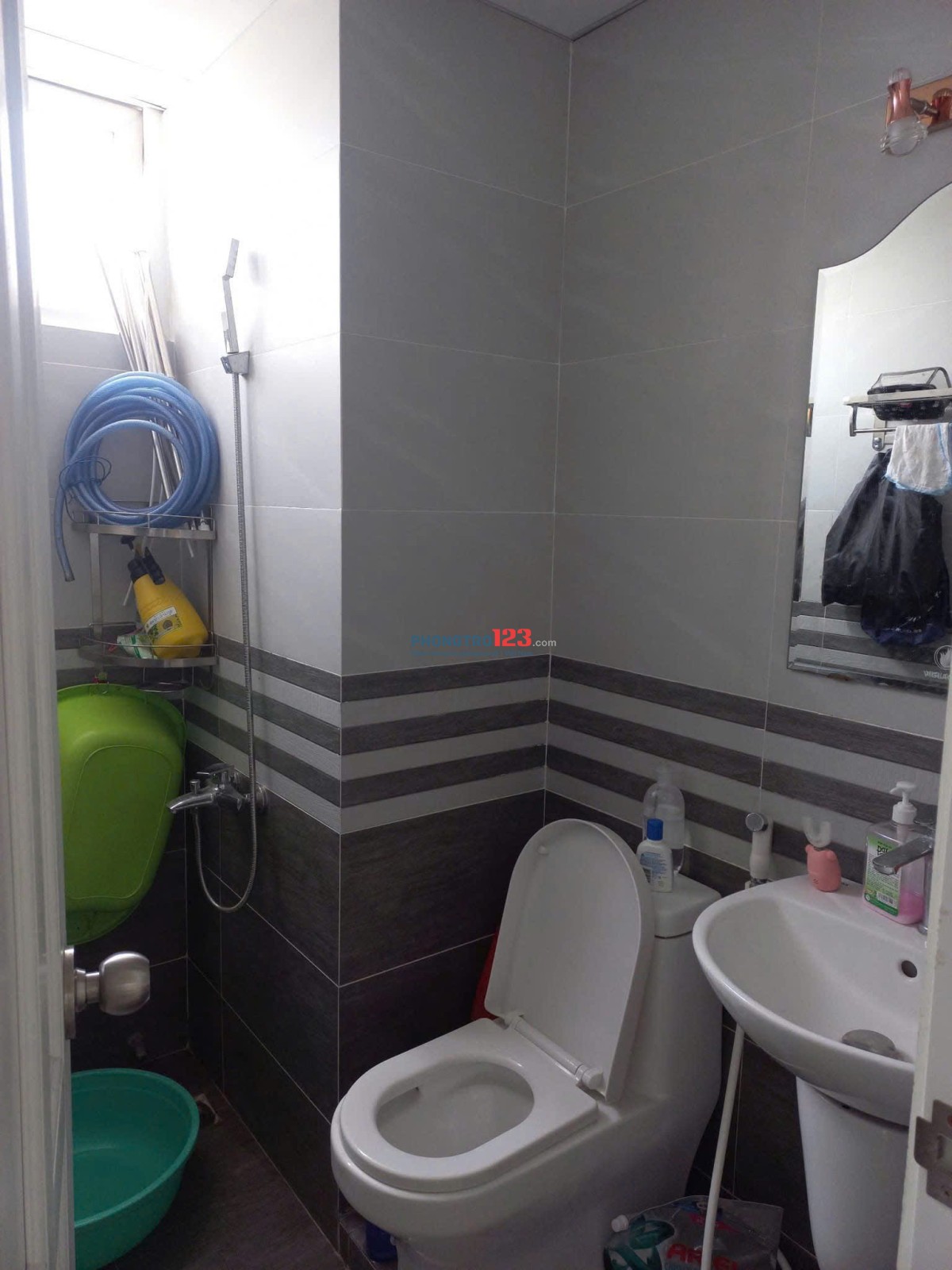 Chung cư Central Plaza , p3, Tân Bình: 77m2, 2PN, Tolet, Nội thất, 12tr5/th.