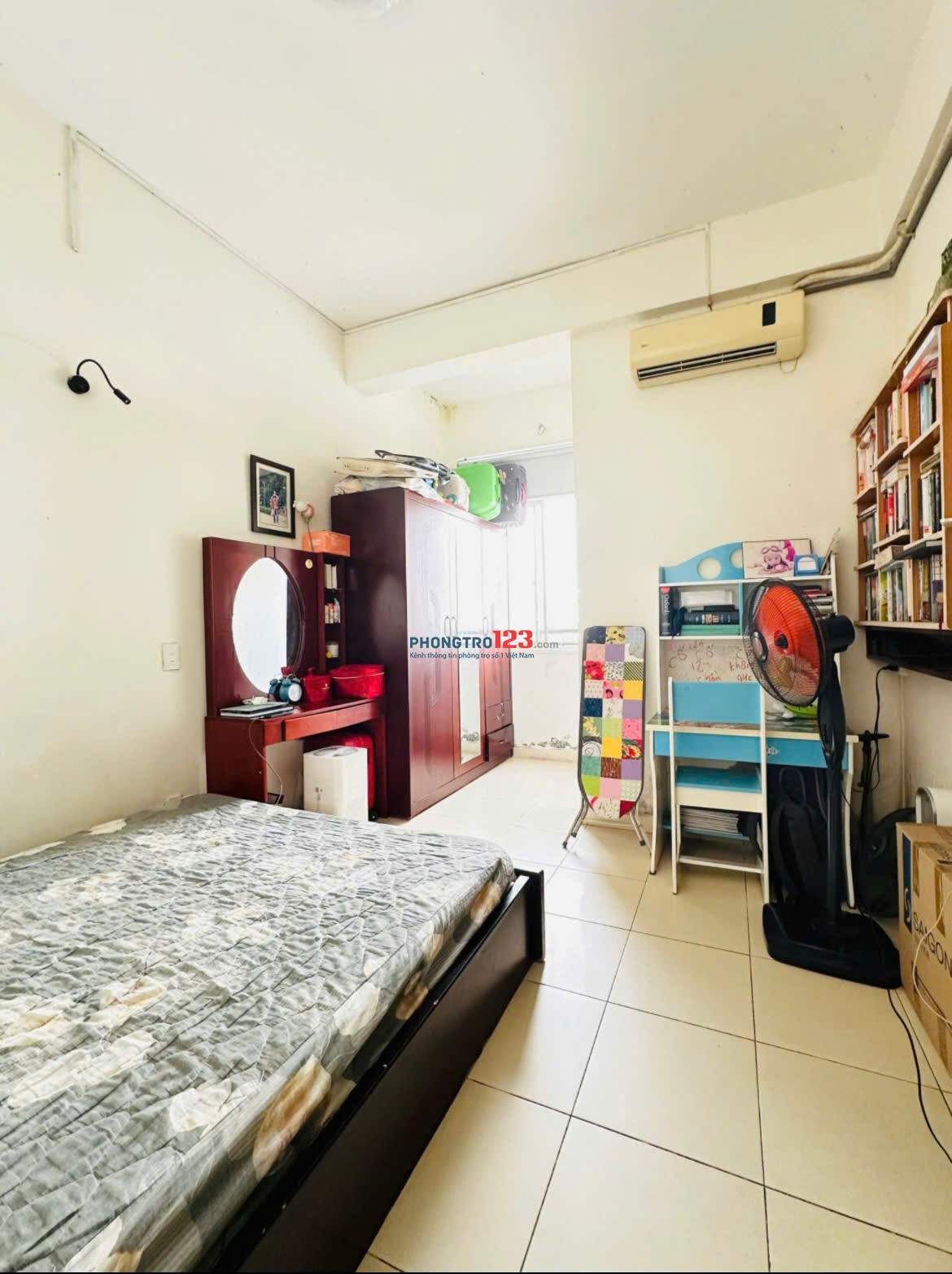 Chung cư Đặng văn Ngữ, PN: 80m2, 2p ngủ, Tolet NT, 12tr/tháng.