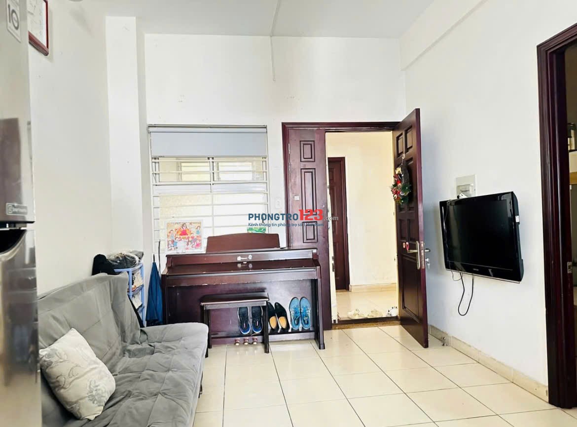 Chung cư Đặng văn Ngữ, PN: 80m2, 2p ngủ, Tolet NT, 12tr/tháng.