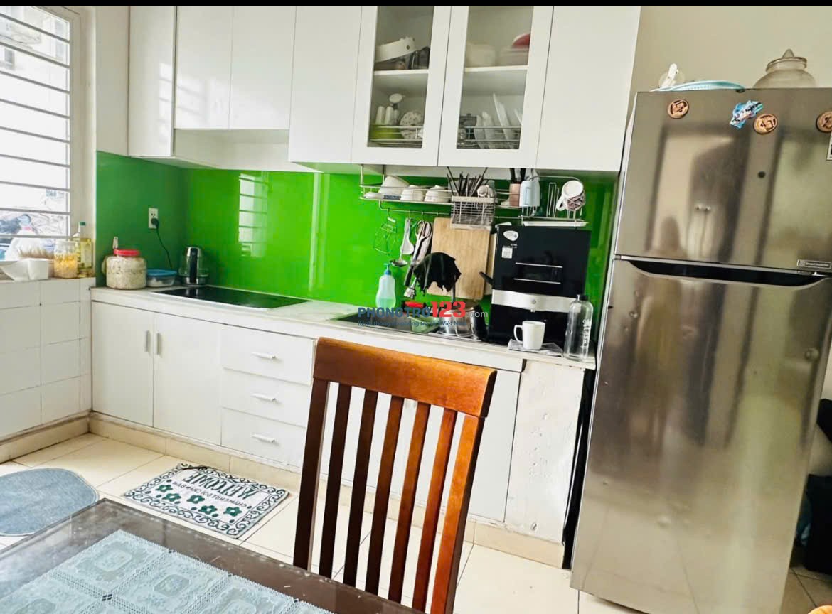 Chung cư Đặng văn Ngữ, PN: 80m2, 2p ngủ, Tolet NT, 12tr/tháng.