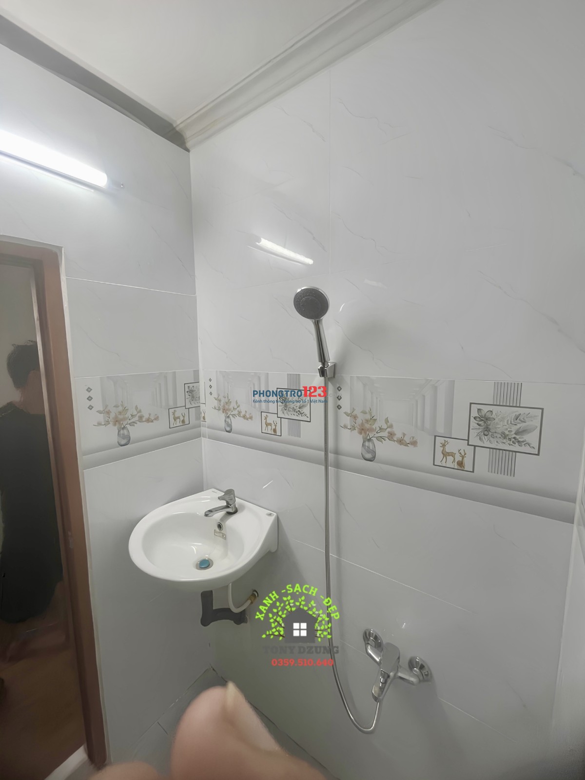 Phòng đẹp, giá tốt - cửa sổ - full nội thất - gần ngay Lotte mark Nguyễn Văn Lượng