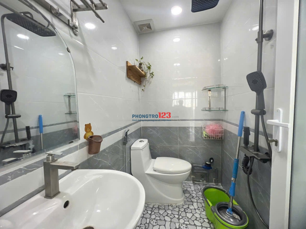 Chung cư Đặng văn Ngữ, Phú Nhuận: 80m2, 2p ngủ, NT, 12,5tr