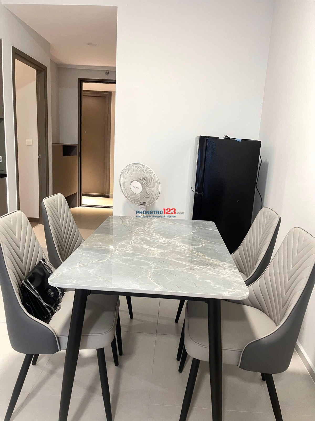 Chung cư Lotus, Trịnh Đình Thảo: 3p ngủ, 2wc, NTCC, 14tr/th