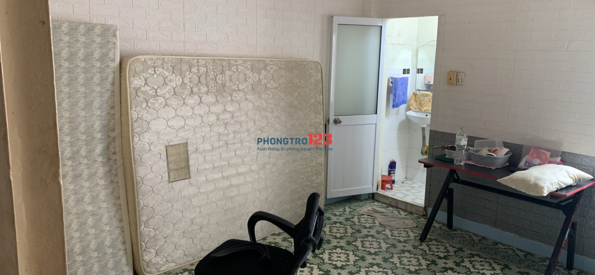 Cho thuê 2 phòng trọ16m2 và WC riêng trong phòng 0989007181 chị Chi