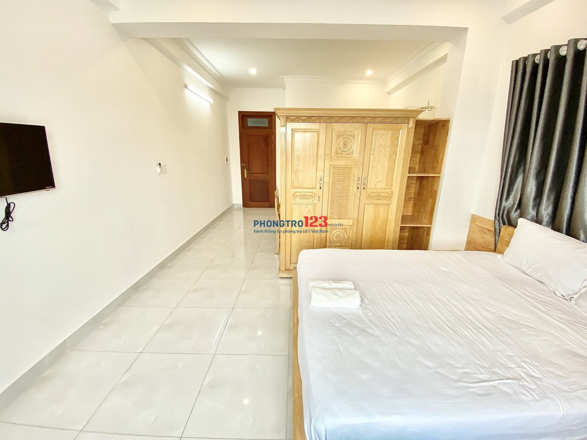 Phòng trọ full nội thất, thang máy, an ninh, ngay Đào Duy Anh Phú Nhuận tiện di chuyển Q1 Q3 sân bay
