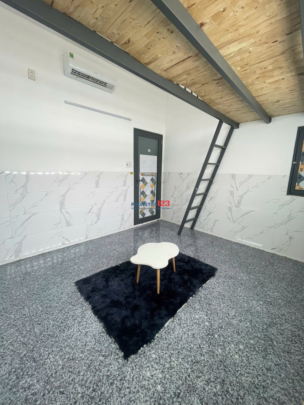 Phòng trọ có nội thất máy lạnh nệm quận 12