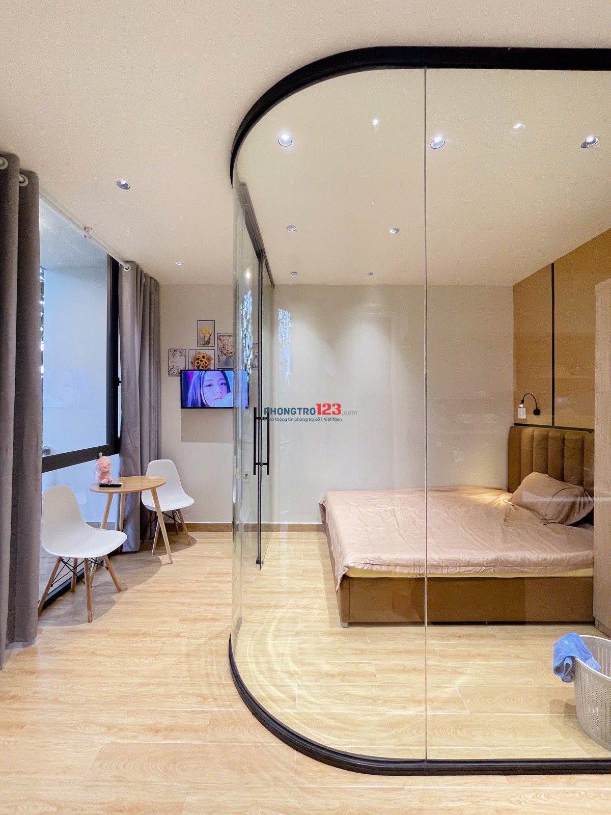CHO THUÊ PHÒNG FULL NỘI THẤT – MÁY GIẶT RIÊNG – BAN CÔNG VIEW SÔNG
