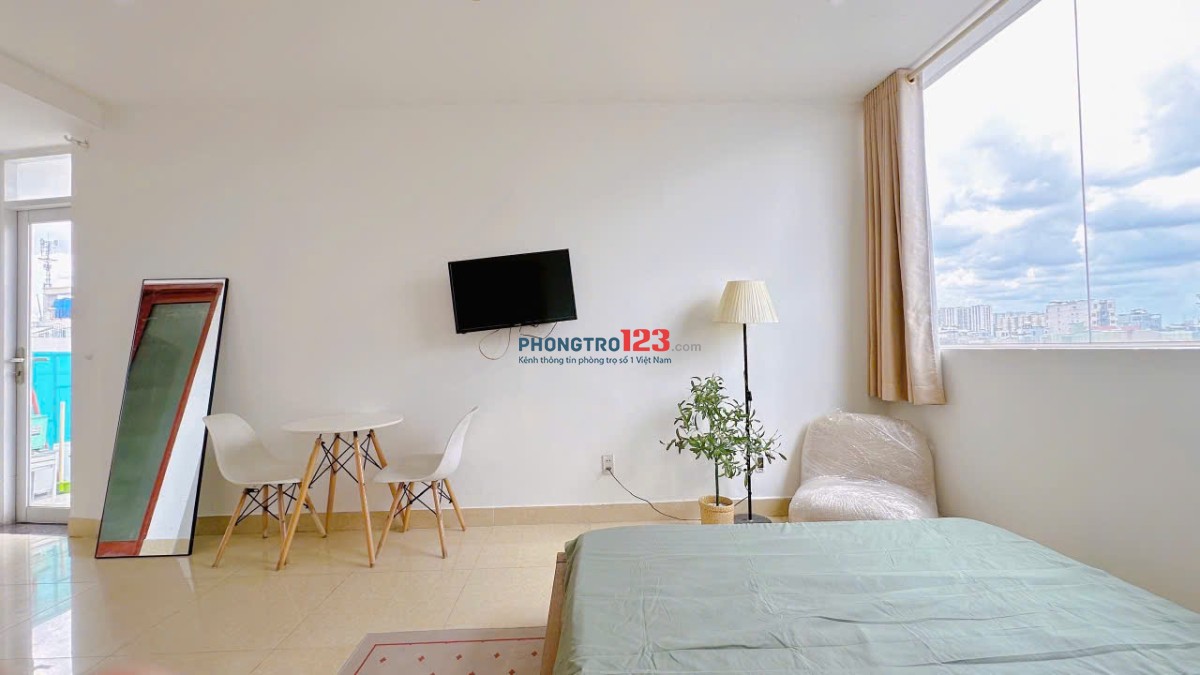 CHO THUÊ PHÒNG FULL NỘI THẤT, BAN CÔNG, CỬA SỔ TRỜI GẦN BẠCH ĐẰNG, HÀNG XANH.