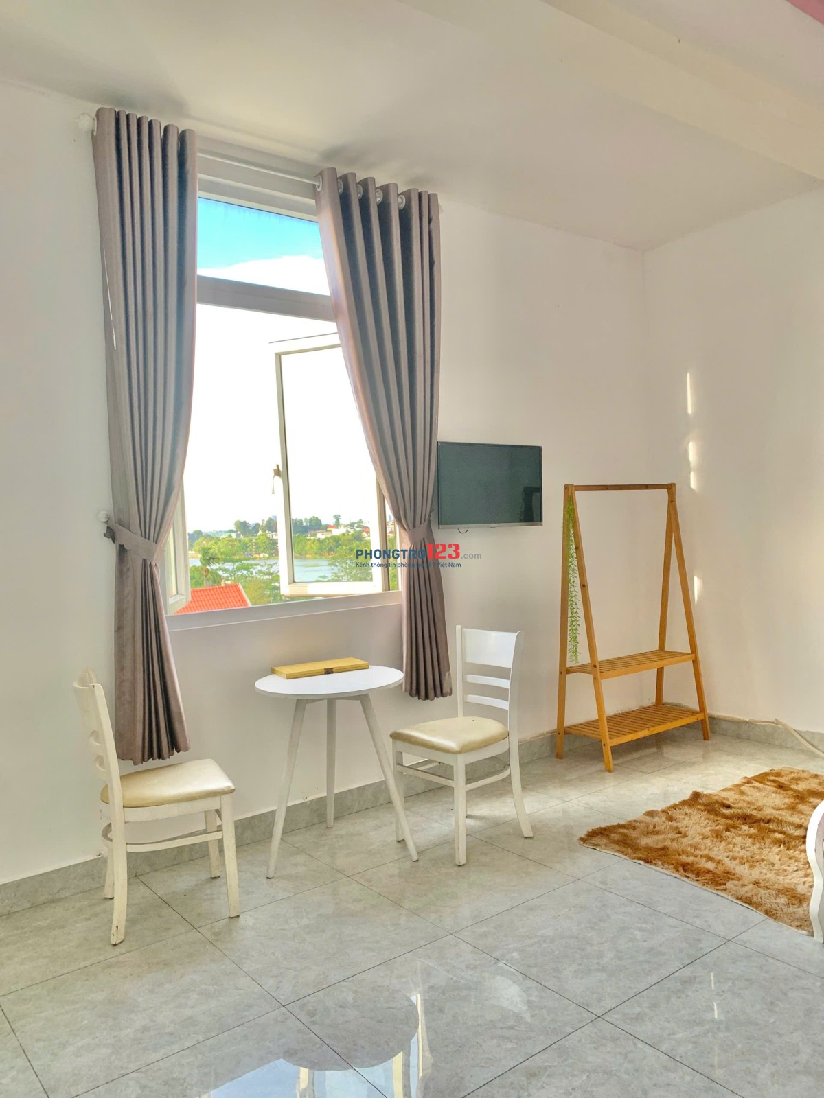 PHÒNG TRỌ VIEW BỜ SÔNG - RỘNG RÃI, CÓ DECOR