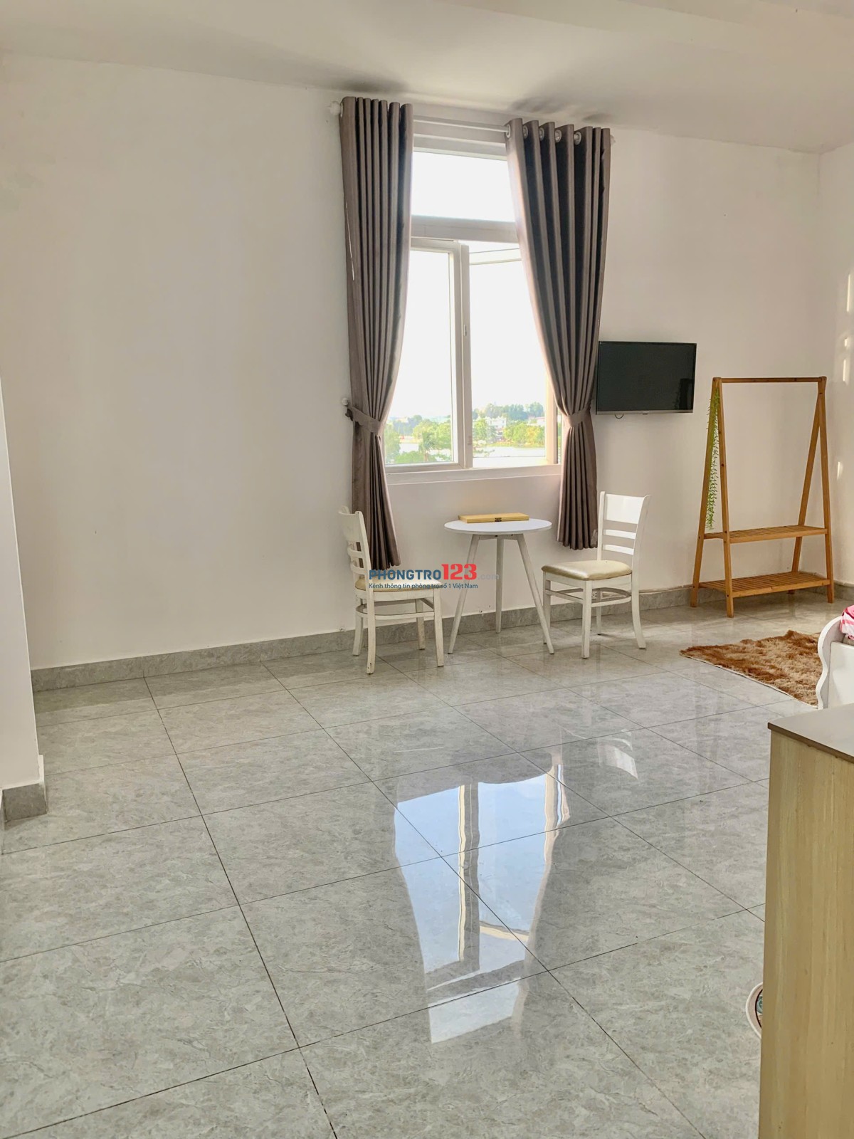 PHÒNG TRỌ VIEW BỜ SÔNG - RỘNG RÃI, CÓ DECOR