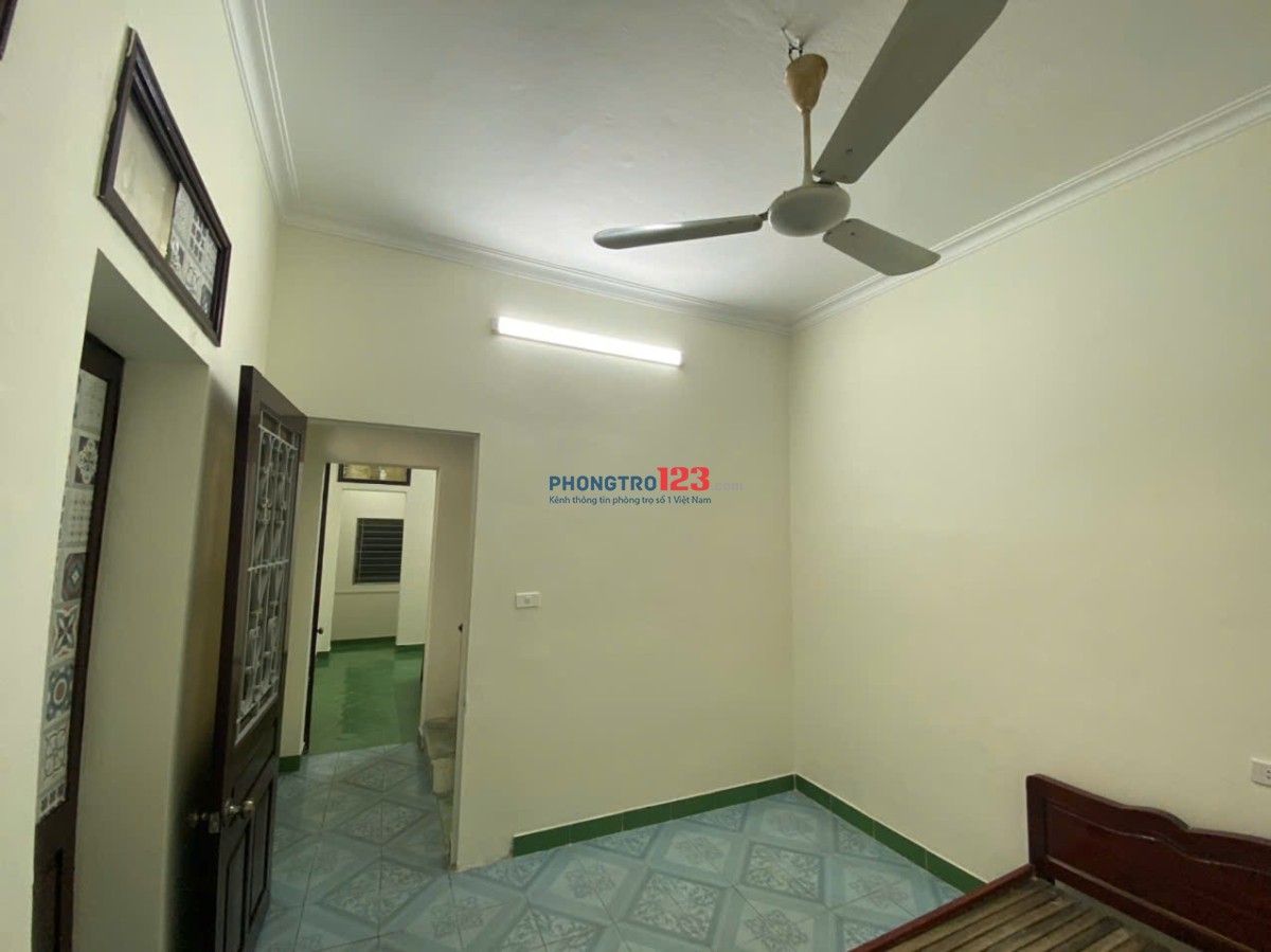 Cho thuê nhà riêng 40 m2 x 2 tầng, chính chủ tại Trần Đại Nghĩa, Bách Khoa, Hà Nội