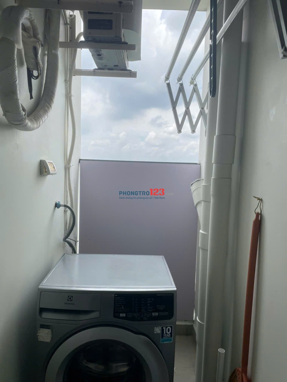 Chính chủ cần tìm người share căn hộ Saigon Intela 3PN 3WC, full nội thất từ 2tr đến 4.5tr