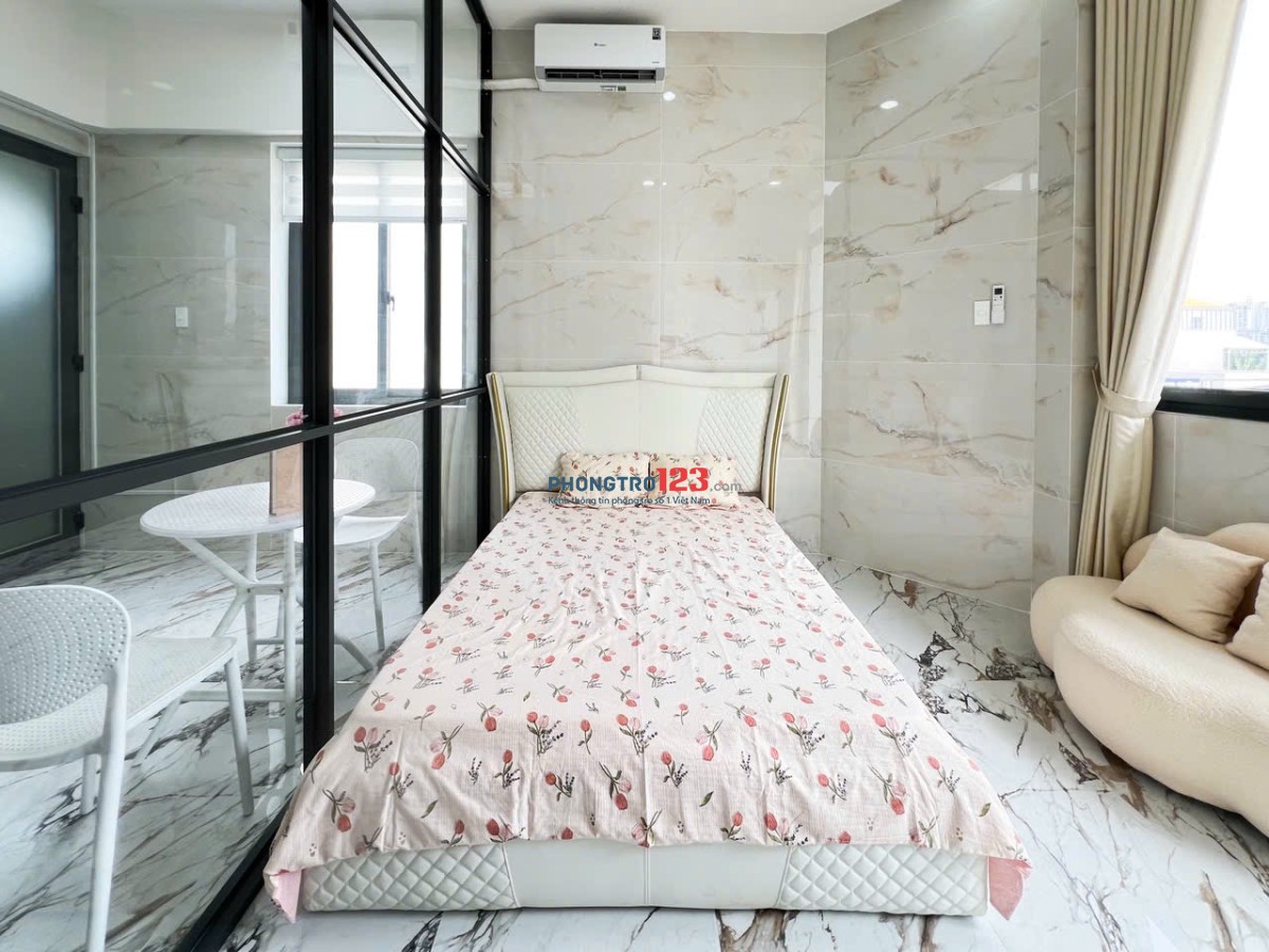 CHO THUÊ CHDV 1PN FNT CAO CẤP BANCON TO MG RIÊNG GẦN ĐH TDT, RMIT, NTT SÁT LOTTE DỄ ĐI Q4, Q1, Q8
