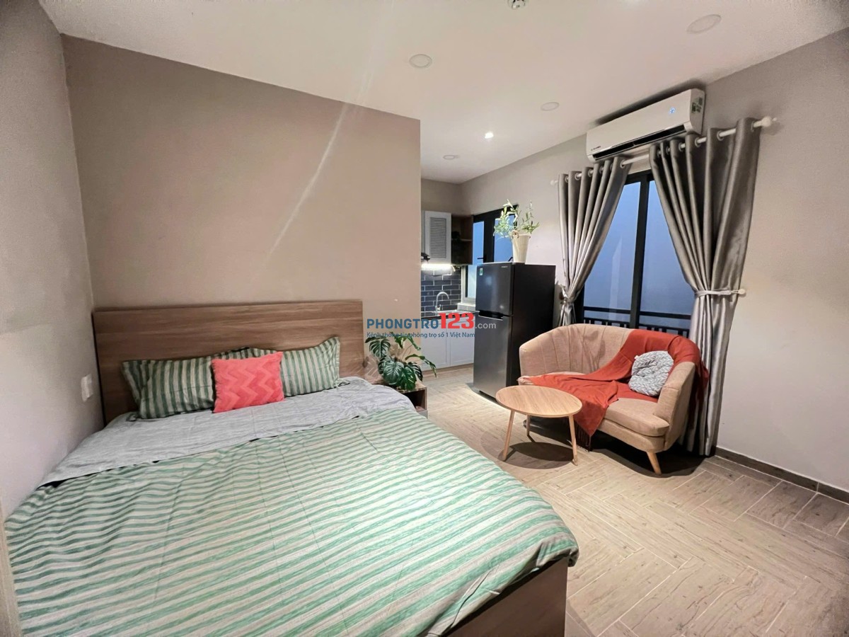 CĂN HỘ FULL NỘI THẤT TẠI BÌNH THẠNH BẾP RIÊNG CỬA SỔ TRỜI GẦN CHỢ BÀ CHIỂU, Q1, PHÚ NHUẬN, GÒ VẤP