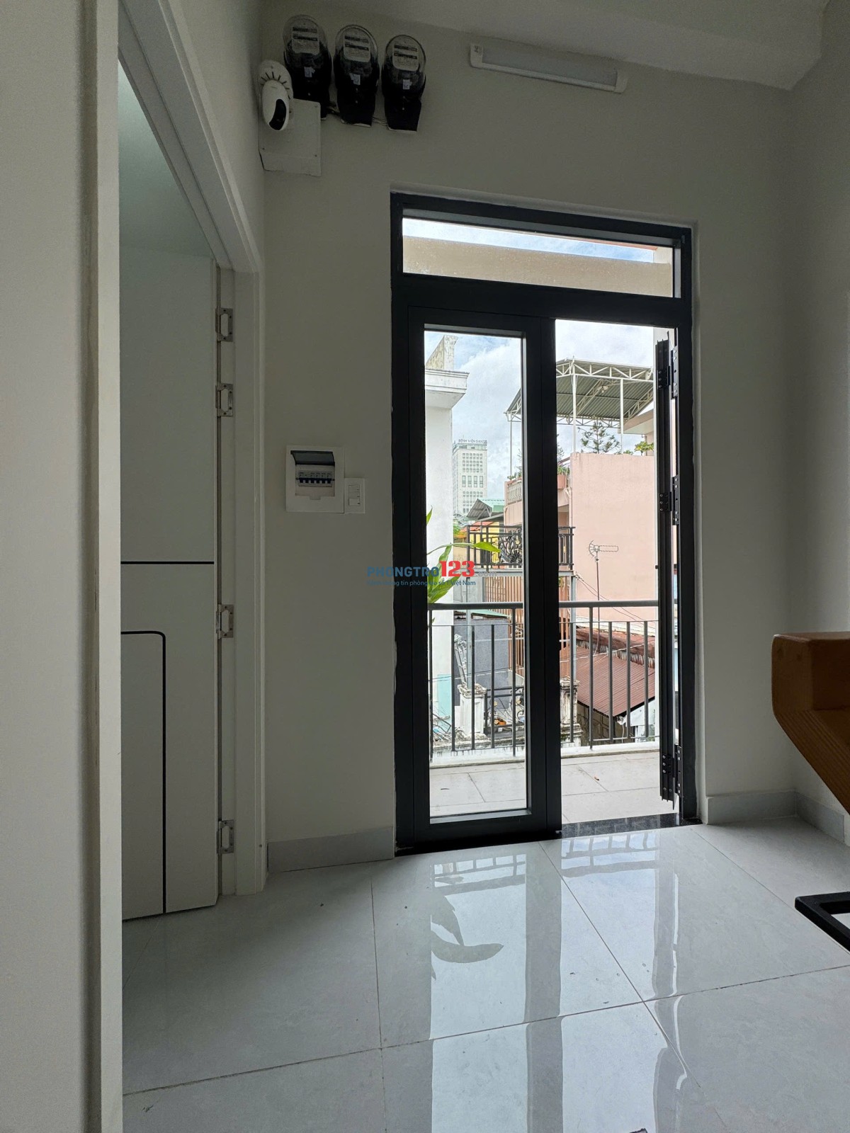 Cho Thuê Duplex Cửa Sổ Ánh Sáng Sạch Mới - Máy Giặt Riêng Gần Chợ Bà Chiểu Quận Bình Thạnh