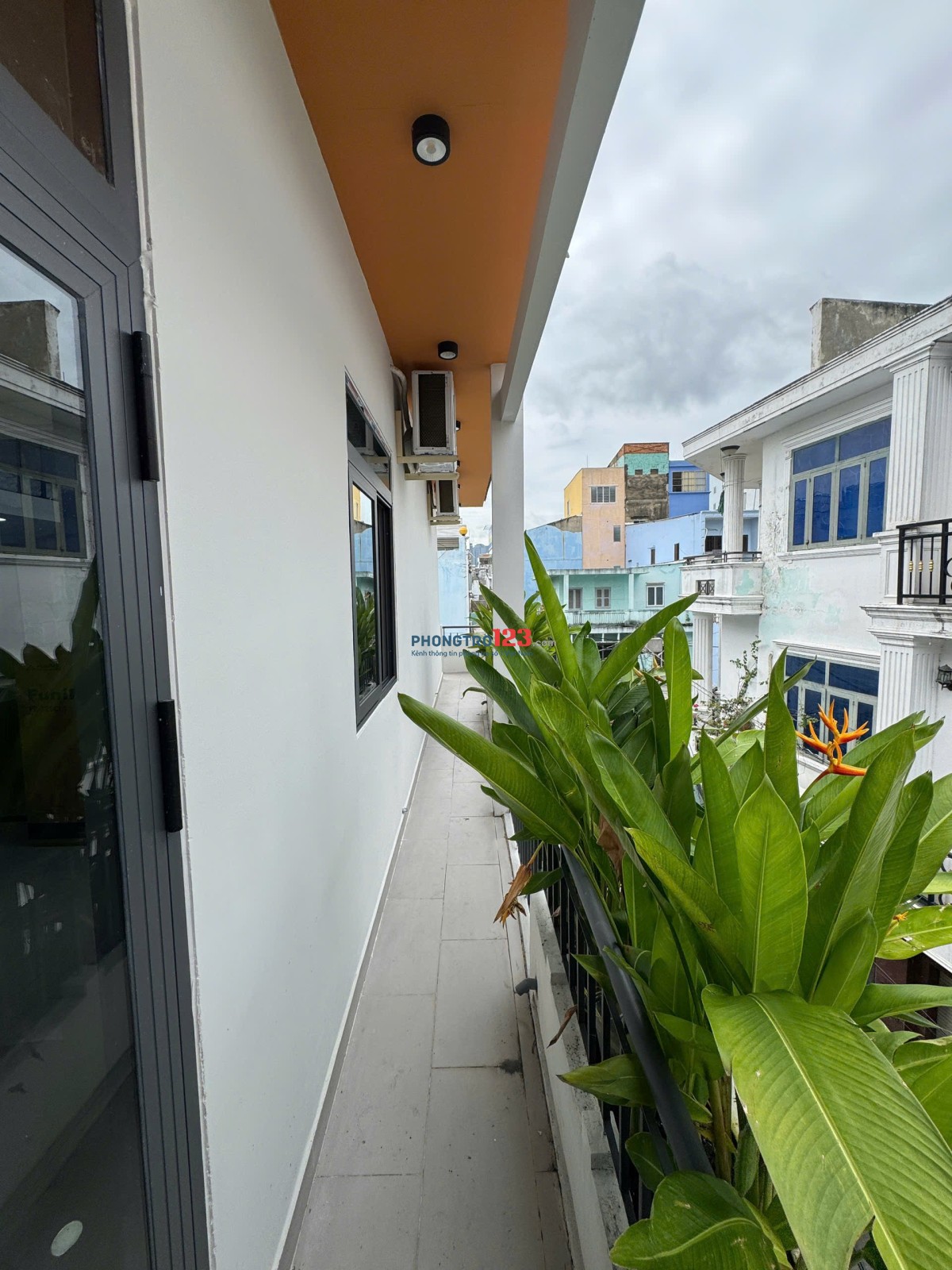 Cho Thuê Duplex Cửa Sổ Ánh Sáng Sạch Mới - Máy Giặt Riêng Gần Chợ Bà Chiểu Quận Bình Thạnh