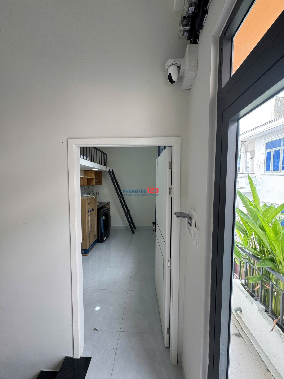Cho Thuê Duplex Cửa Sổ Ánh Sáng Sạch Mới - Máy Giặt Riêng Gần Chợ Bà Chiểu Quận Bình Thạnh