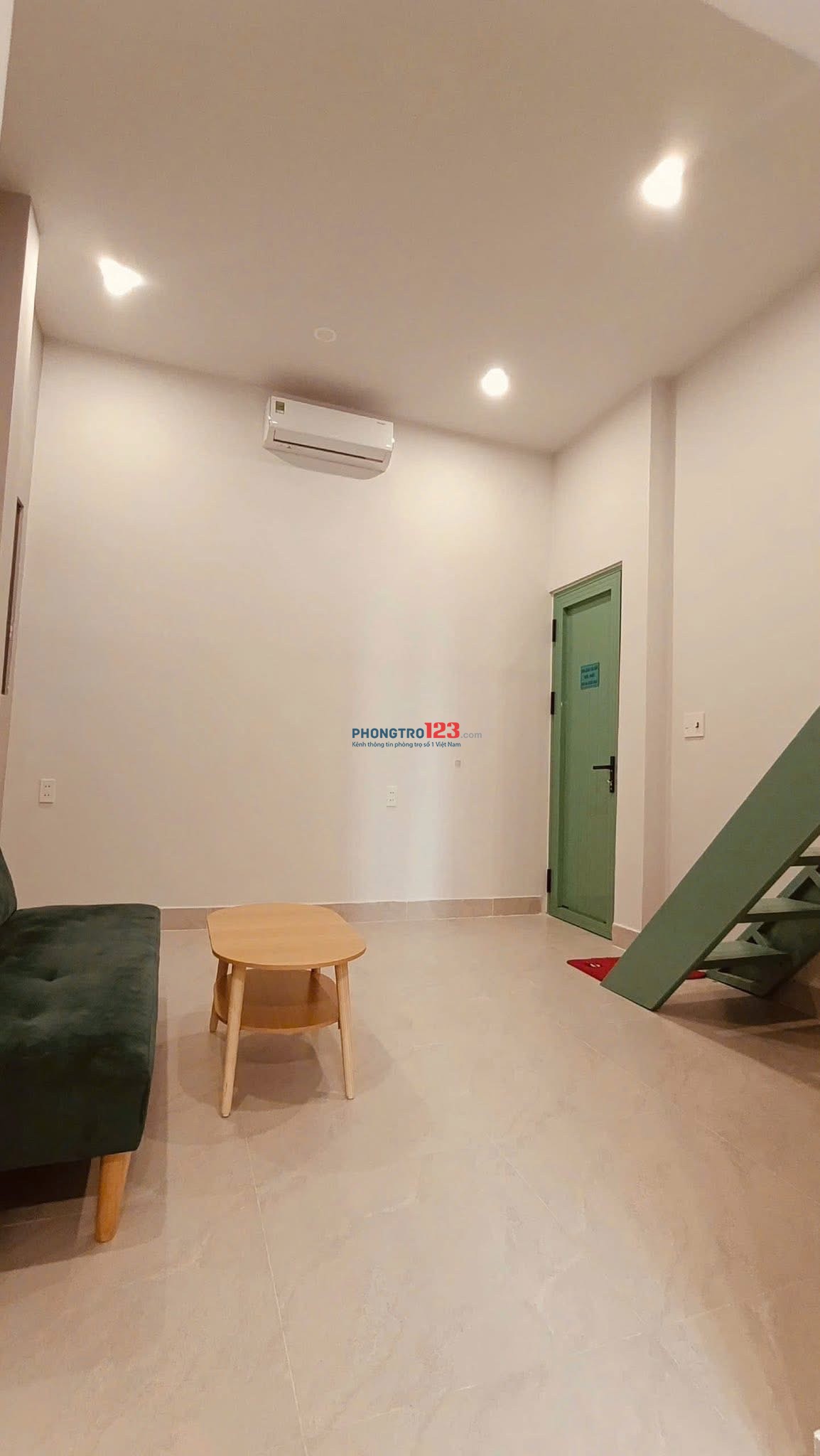 Căn Hộ có gác cửa sổ thoáng, ngay trục đường chính Quận Bình Thạnh , giáp Q1, Q3