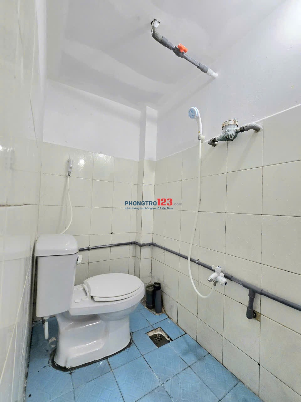 trọ mới xây, phòng rộng sạch, có cửa sổ thoáng mát, có nhiều tiện ích