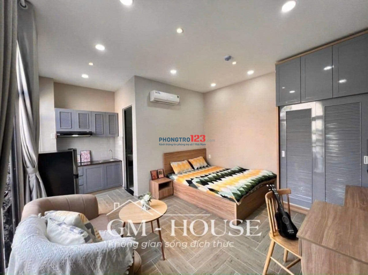 CHO THUÊ CĂN HỘ BÌNH THẠNH, GẦN CHỢ BÀ CHIỄU, GIÁP Q1, BAN CÔNG, THANG MÁY.