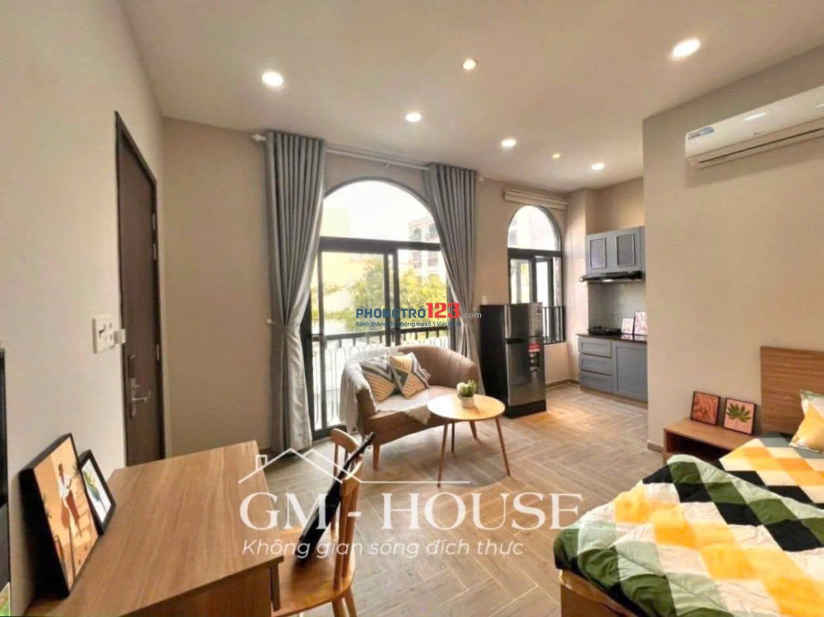 CHO THUÊ CĂN HỘ BÌNH THẠNH, GẦN CHỢ BÀ CHIỄU, GIÁP Q1, BAN CÔNG, THANG MÁY.