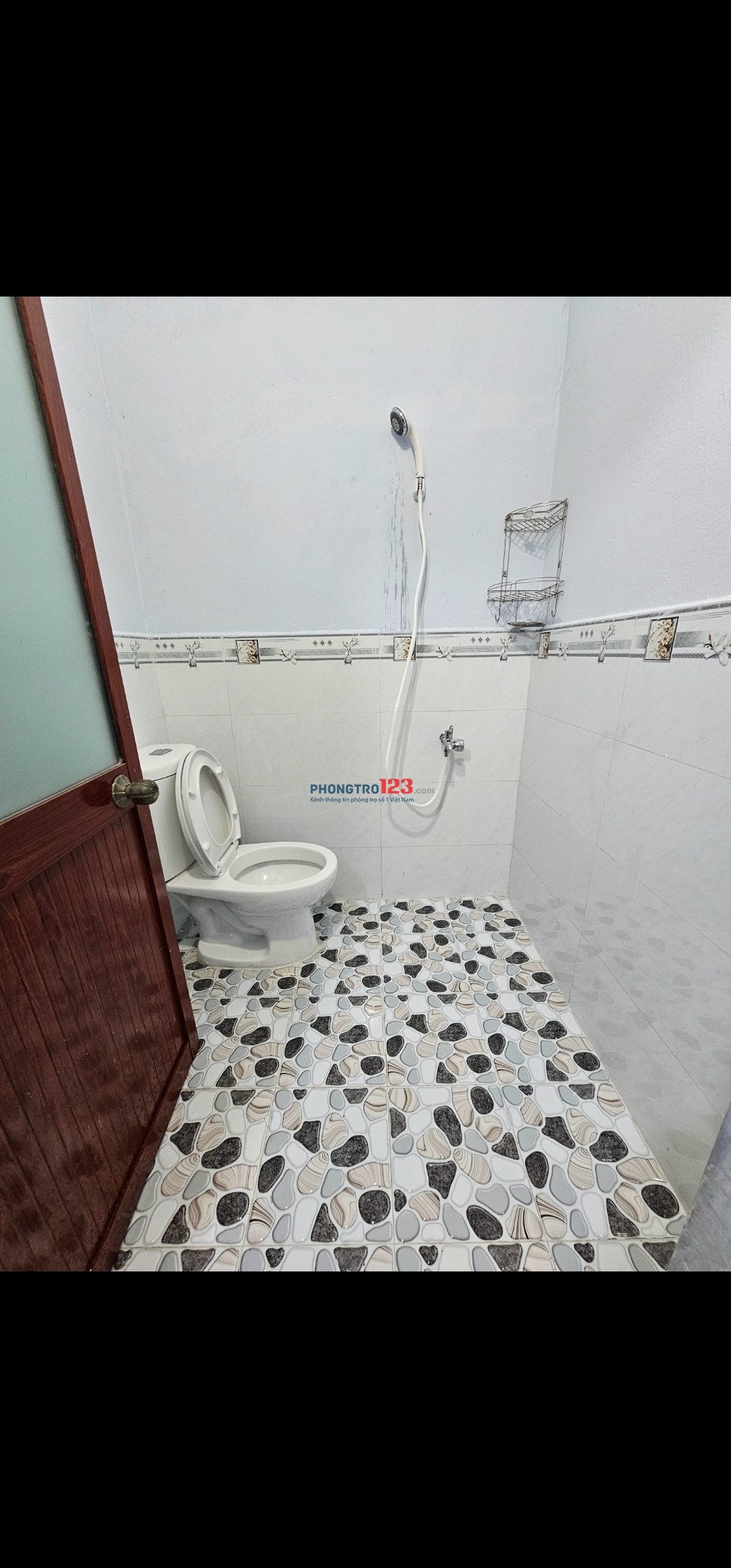 Nhà trọ mặt tiền cách SPKT 300m