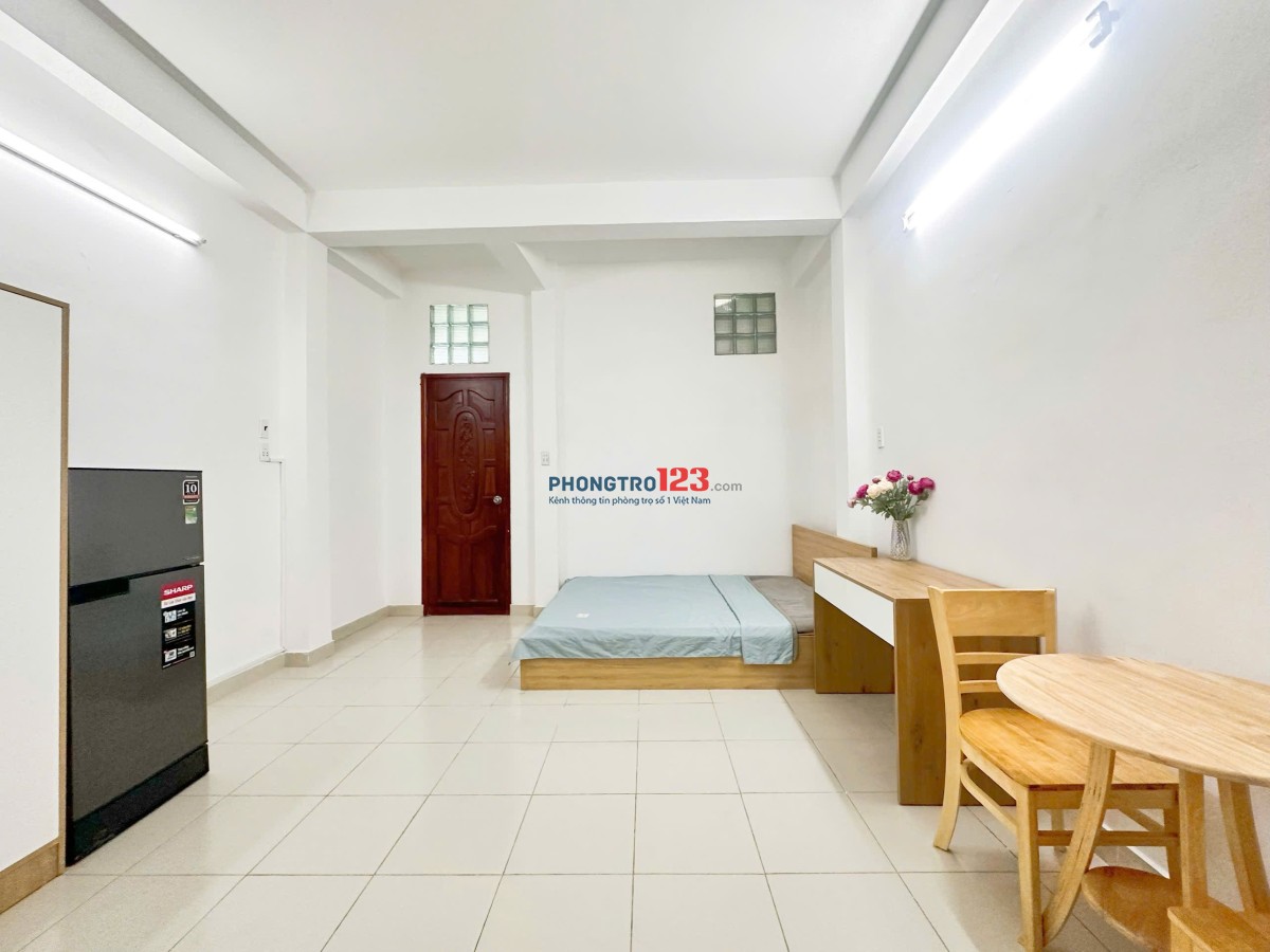 Khai Trường Phòng Trọ Q3 Full Nội Thất, Gần Công Viên Tao Đàn, Gần Công Trường Dân Chủ