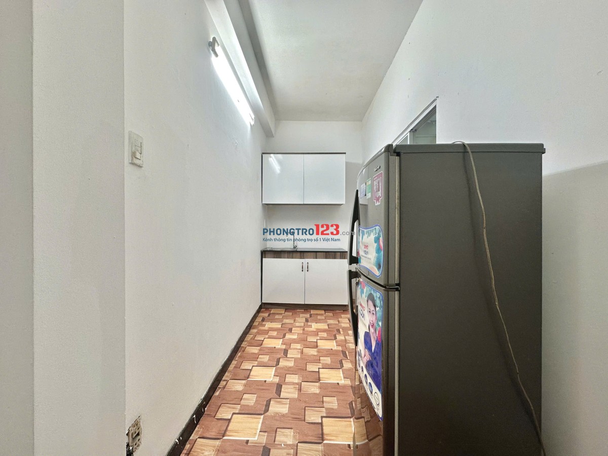 Cho thuê căn hộ quận 1, 1 tầng riêng biệt 70m2. Full Nội Thất, Máy Giặt Riêng, Gần Bùi Viện